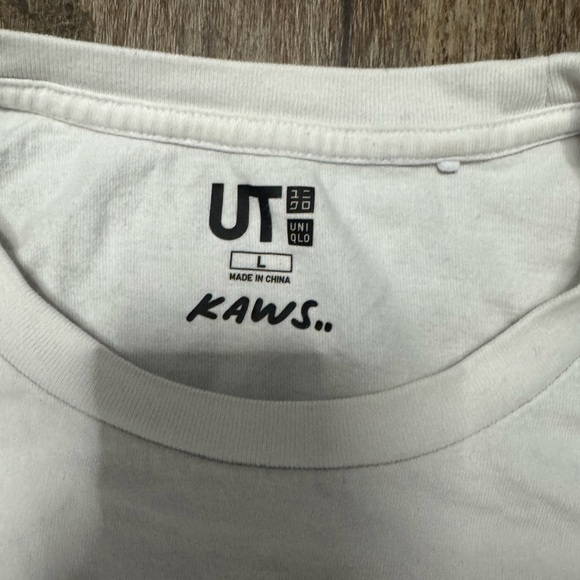 Vintage KAWS t shirt - Picture 2 of 3